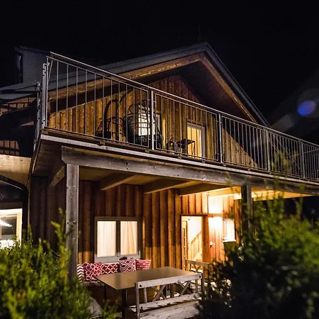 Almblick Chalet
