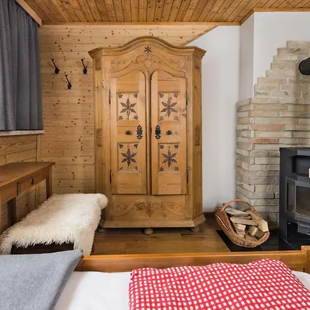Almblick Chalet